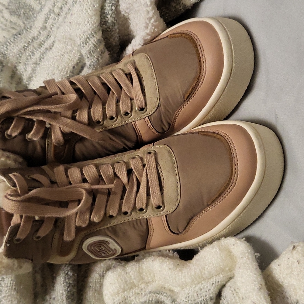 Coach boots